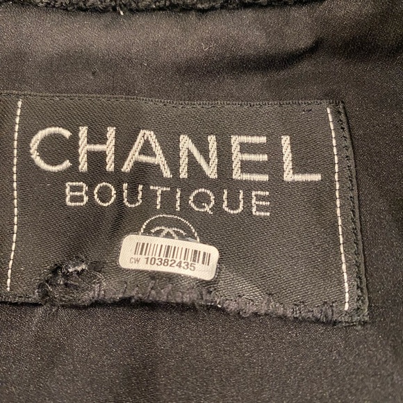 CHANEL JACKET/COAT beautiful vintage Chanel jacket/ coat black.silver CC buttons - Picture 11 of 12